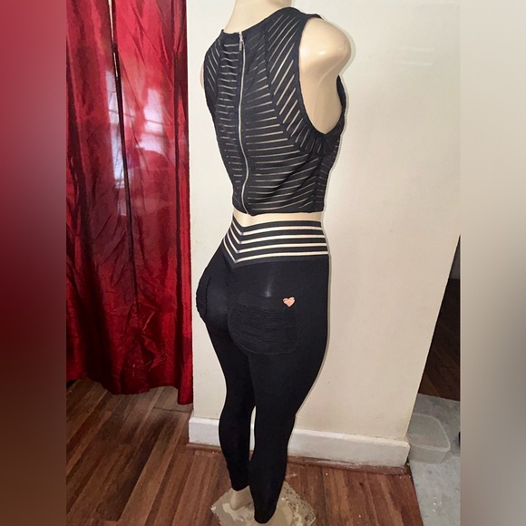 Cute Booty semi shear cropped striped top small like new perfect Top only - Picture 6 of 10